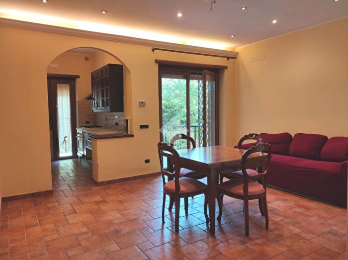 Appartamento trilocale in vendita in Via Pratolungo, Albano Laziale