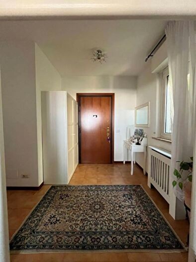 Appartamento con 5 locali in vendita in Via Laurentina, Roma