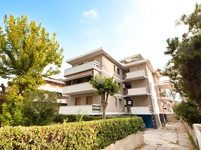 Appartamento trilocale in vendita in VLe Alcione, Francavilla Al Mare