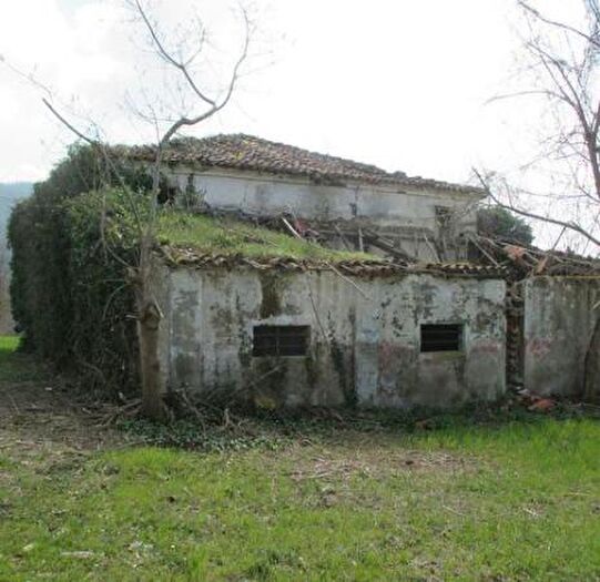 Casa con 5 locali in vendita in Cesena