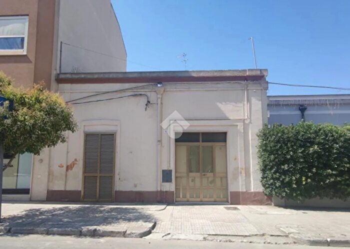 Casa con 5 locali in vendita in Via Marconi, Mesagne