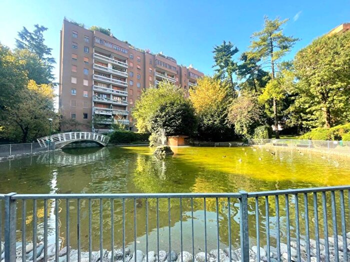 Appartamento con 5 locali in affitto in Via Papa Giovanni XXIII, Centro, Cologno Monzese