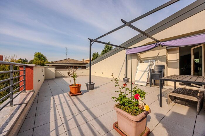 Appartamento quadrilocale in vendita in Arese