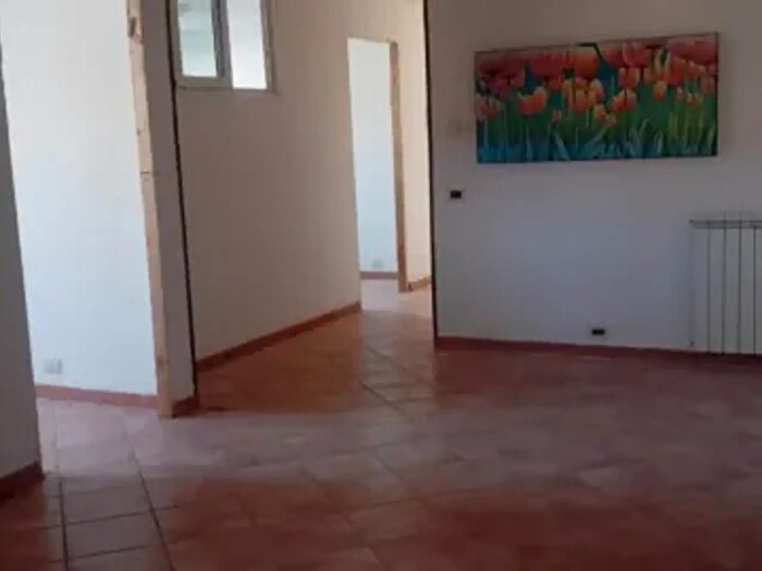Casa trilocale in affitto in Via Stefano Breda, Roma