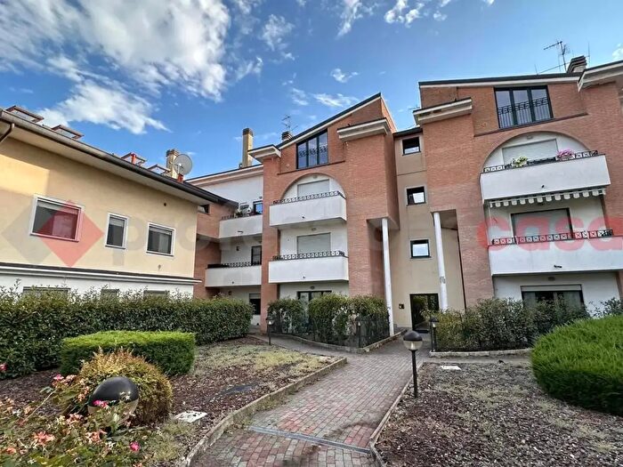 Appartamento quadrilocale in vendita in Via Turati, Cerro Maggiore