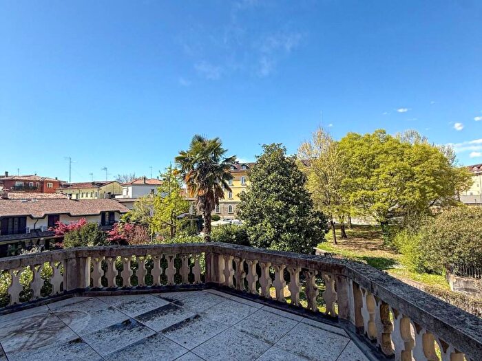 Appartamento con 5 locali in affitto in San Bortolo, Vicenza