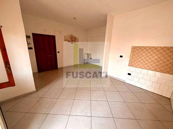 Appartamento trilocale in affitto in Via Napoli, Centro, Mugnano di Napoli