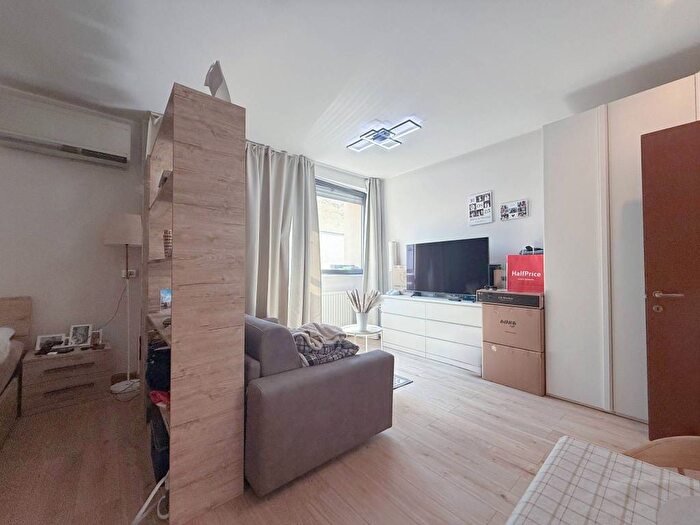 Appartamento monolocale in affitto in Via SantUguzzone, Villa San Giovanni, Milano