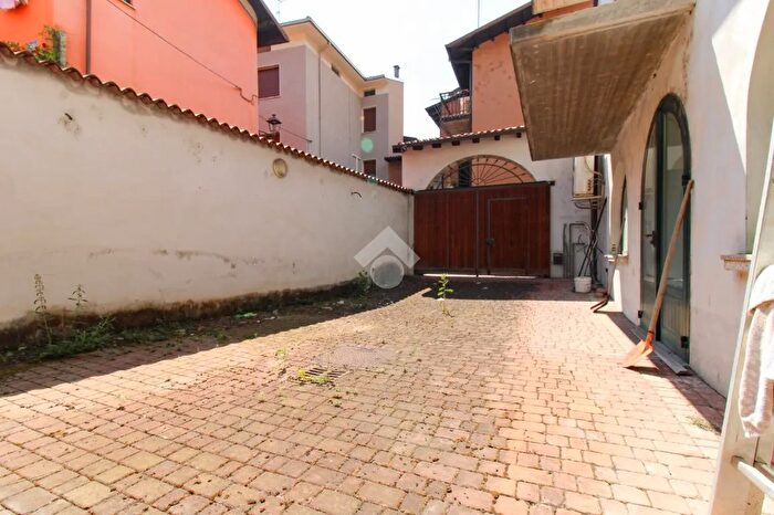 Casa con 7 locali in vendita in Via Catazzi, Vobarno