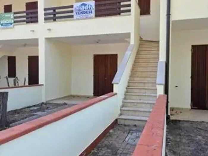 Appartamento trilocale in vendita in Via Amalfi, Comacchio