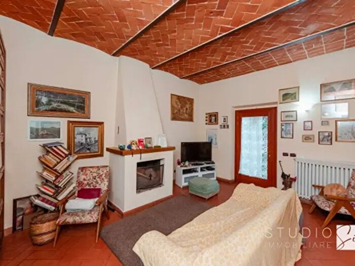 Casa con 6 locali in vendita in Via di Pitornecca Alta, Pistoia