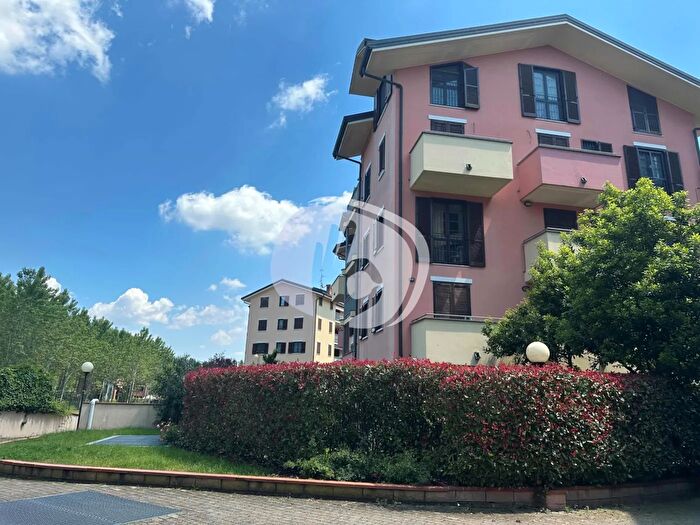 Appartamento trilocale in vendita in Via Morona, Trezzano Sul Naviglio