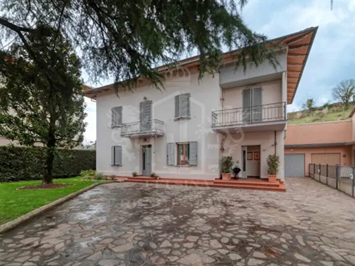 Casa con 6 locali in vendita in Casalfiumanese
