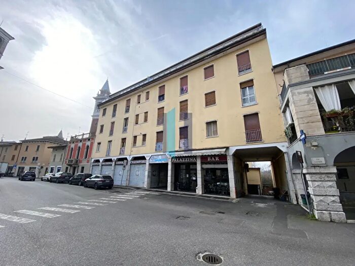 Appartamento bilocale in vendita in Piazza Malvestiti, Verolanuova