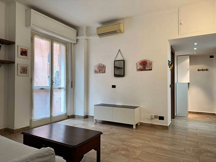 Appartamento bilocale in affitto in Via Bettino da Trezzo, Cascina dei Pomi, Milano