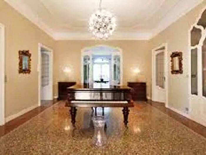 Casa con 7 locali in vendita in Via Santa Sofia, Padova