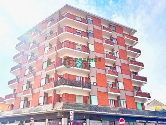 Appartamento trilocale in affitto in corso Vercelli, Falchera, Torino