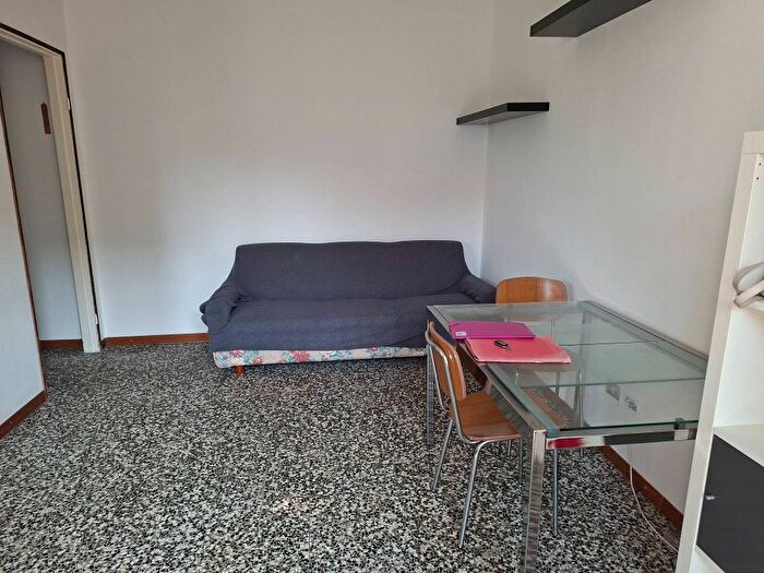 Appartamento bilocale in affitto in Laveno, LavenoMombello