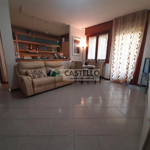 Appartamento con 5 locali in vendita in Via Scapacchiò, Selvazzano Dentro