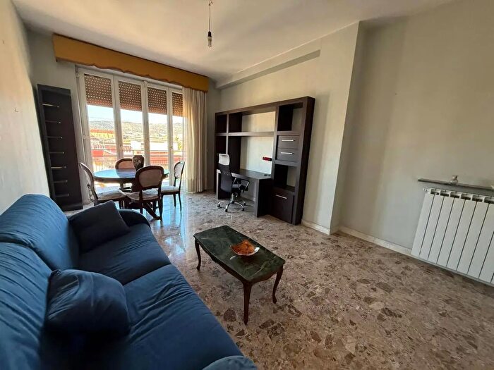 Appartamento trilocale in affitto in Via Verdi, Caserta