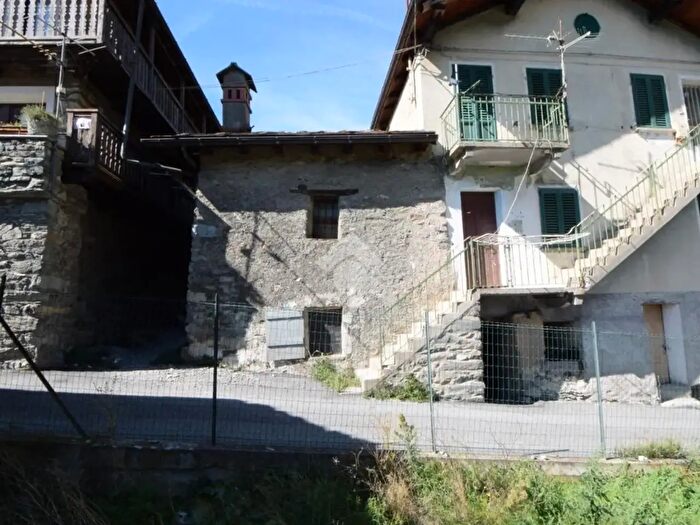 Casa trilocale in vendita in Località Cret De Breil, Chatillon