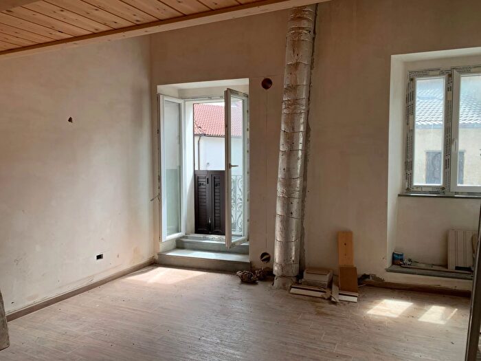 Appartamento quadrilocale in vendita in Via Carfagna Capracotta Isernia, Capracotta