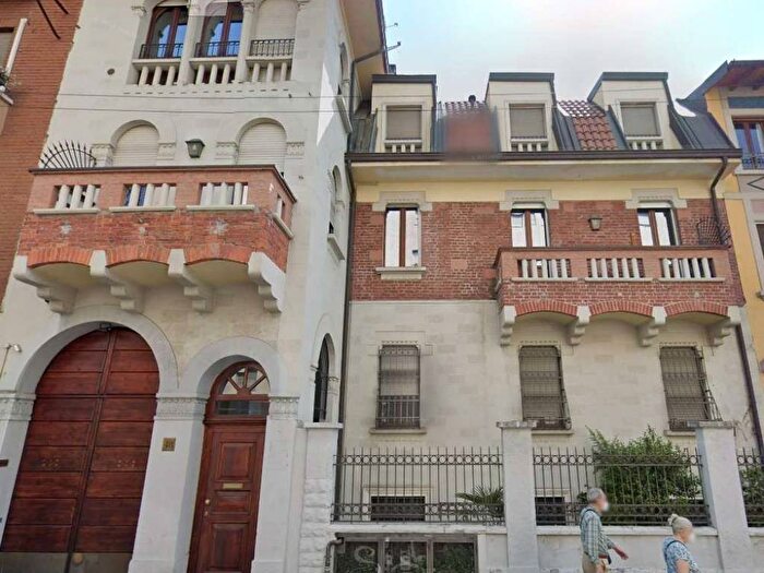 Appartamento bilocale in affitto in Via Celeste Clericetti, Città Studi, Milano