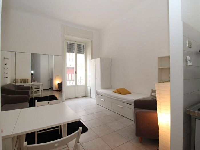 Appartamento monolocale in affitto in Via Lamarmora, Quadronno Crocetta, Milano
