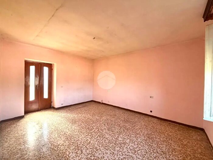 Casa quadrilocale in vendita in Vicolo Carabiolo Superiore, Capriolo