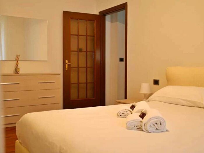 Appartamento bilocale in affitto in Via Giulio e Corrado Venini, Rovereto, Milano