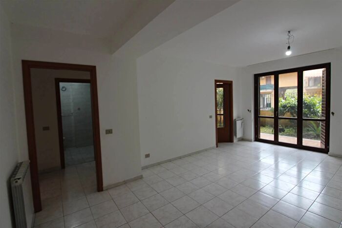 Appartamento trilocale in vendita in Via Agnone, Lentini