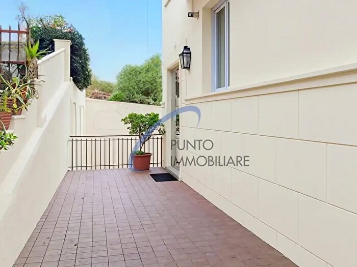 Appartamento con 5 locali in affitto in Chiavari