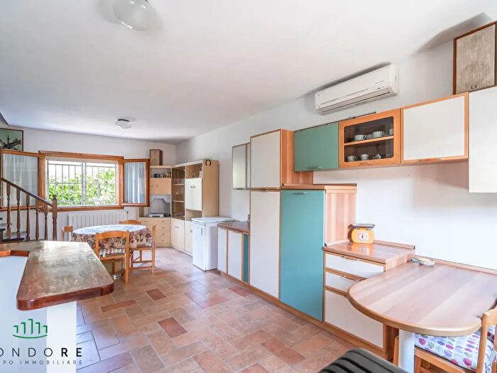 Casa trilocale in vendita in Via Migliarine, Monghidoro