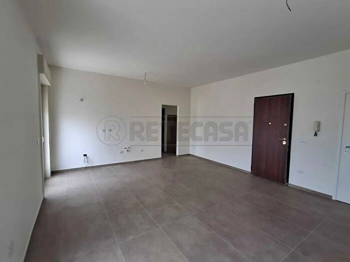 Appartamento quadrilocale in affitto in Via Carlentini, Siracusa