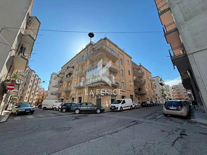 Appartamento trilocale in vendita in Via Michele Casavola, Martina Franca