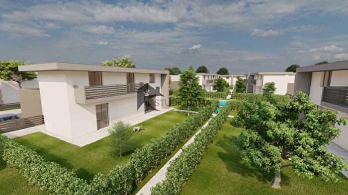 Casa quadrilocale in vendita in Lonato