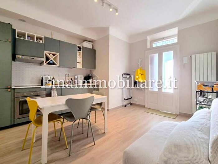 Appartamento bilocale in affitto in Via Costanzo Cantoni, Farini, Milano