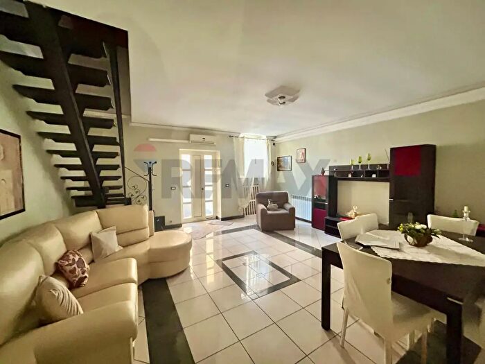 Casa quadrilocale in vendita in Solferino, Canicattini Bagni