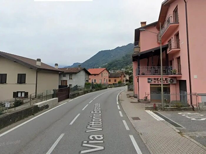 Appartamento bilocale in affitto in Via Roncato, Gera Lario