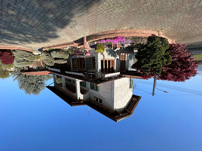 Casa con 8 locali in vendita in Strada Roncheise, Bairo