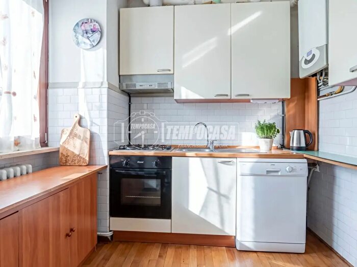 Case in Vendita e in Affitto - 3