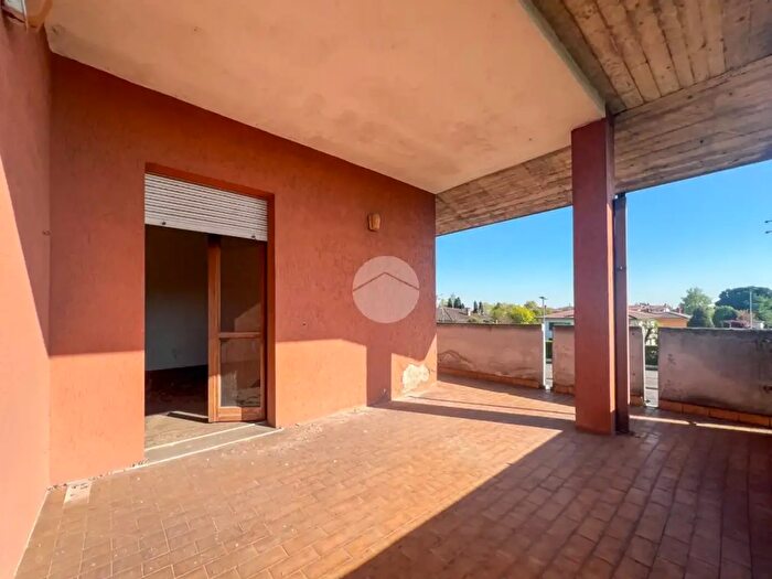 Appartamento quadrilocale in vendita in Via G Marconi, Trenzano