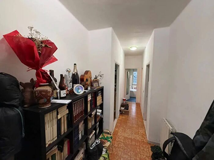 Appartamento trilocale in vendita in Strada Borgo, Sanremo