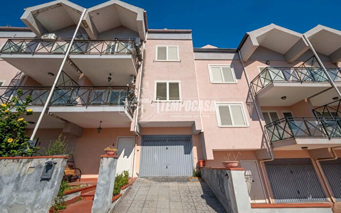 Casa con 5 locali in vendita in Via Casciaro C, Messina