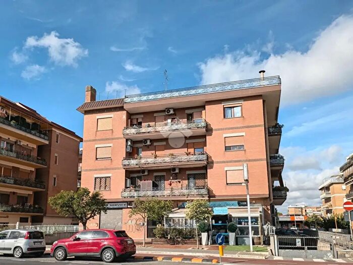 Appartamento quadrilocale in vendita in Viale J F Kennedy, Ciampino