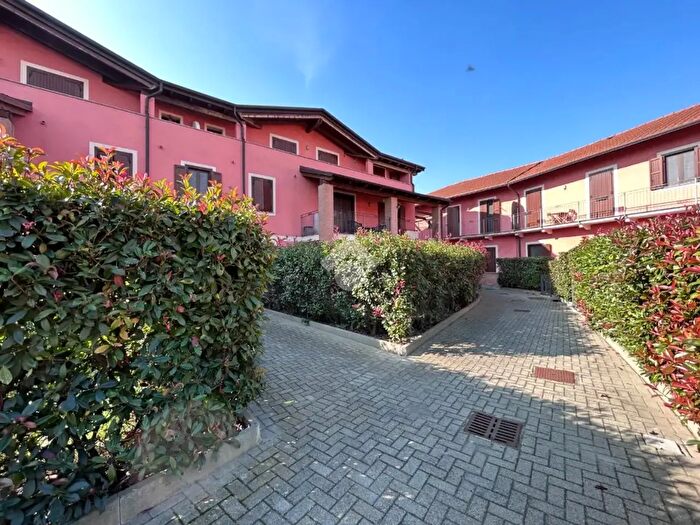 Appartamento bilocale in vendita in Corso Vittorio Emanuele II, Tronzano Vercellese