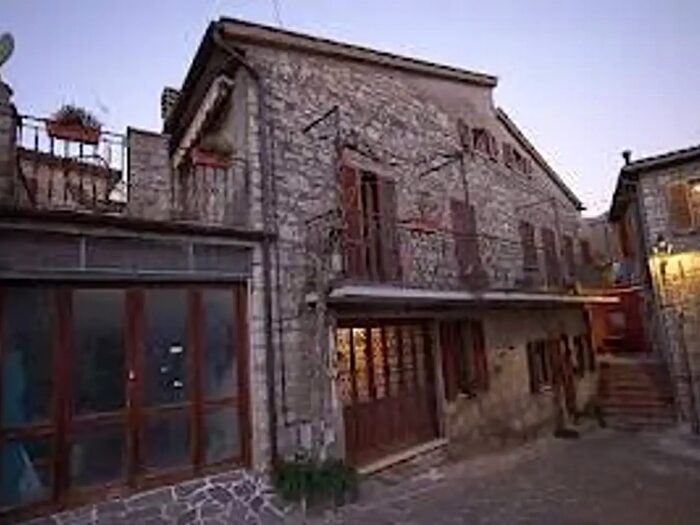 Casa con 5 locali in vendita in Via Rotecastello Centro, San Venanzo