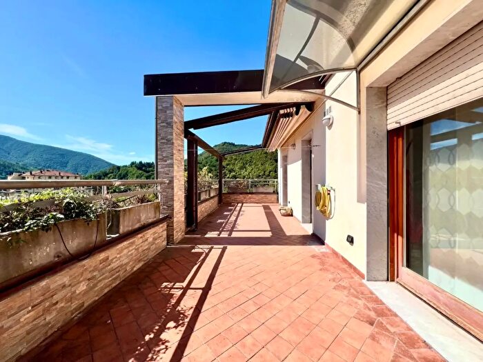 Appartamento con 5 locali in vendita in Aulla