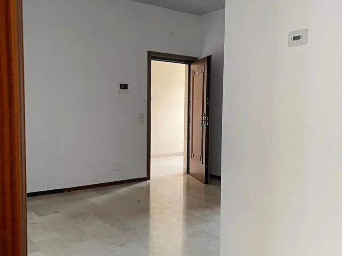 Appartamento con 5 locali in vendita in Piacenza