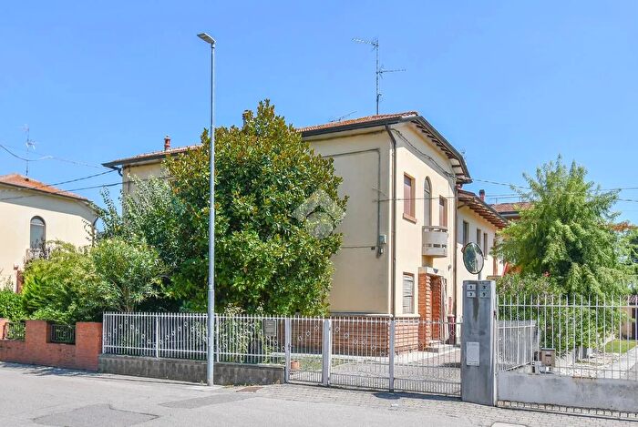 Casa con 8 locali in vendita in Via Guglielmo Marconi, Poggio Renatico